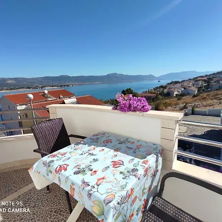 Beachfront Mastrinka With Sea View Trogir